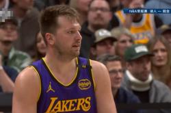 东契奇迎来十二赛季高光表现，澳大利亚队球迷沸腾！