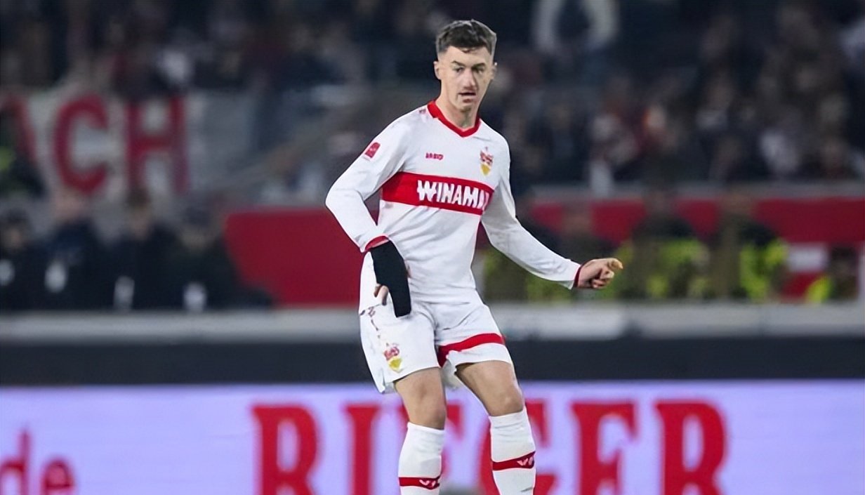 关于Ming连续二十场比赛得分超过比赛局势复杂,皇家马德里不断突破!观众掌声雷动的信息 关于Ming连续二十场比赛得分超过比赛局势复杂,皇家马德里不断突破!观众掌声雷动的信息